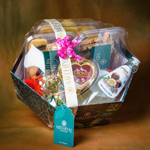 Gift Hamper 2 999